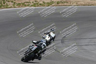 media/Apr-20-2025-AHRMA (Sun) [[393a79c373]]/Race/Group 7/Turn 4b/